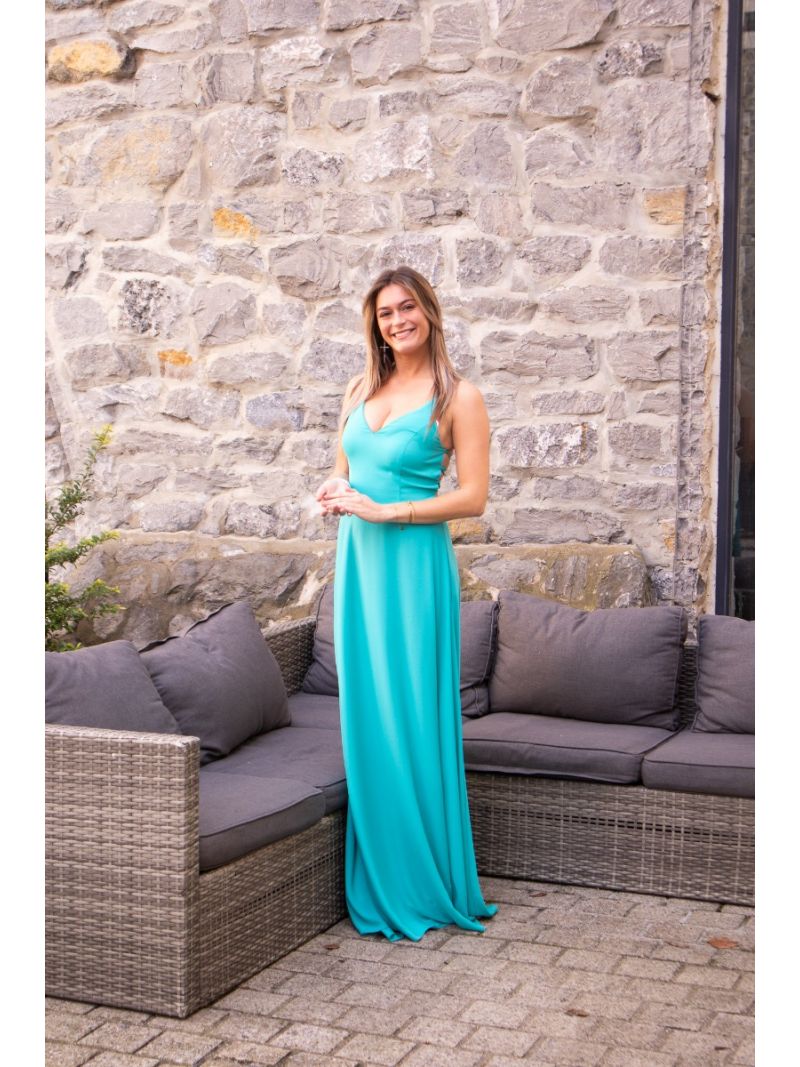 Longue robe turquoise avec laçage au dos