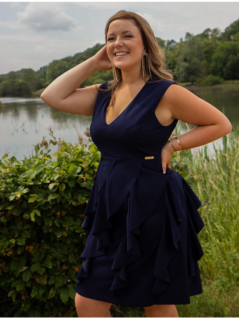 Behoort Onleesbaar erts Korte jurk met ruches en V-hals - Marine Blauwe | Anne Sophie